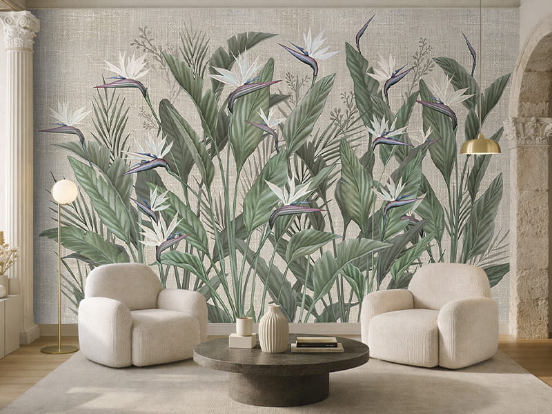 Carta da parati decorativa con geometrie dorate ed inserti di marmo su fondo verde in un soggiorno